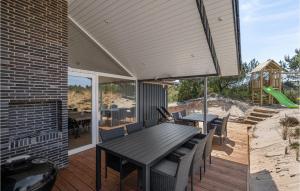 5 Bedroom Pet Friendly Home In Rømø