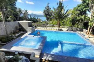 Villa with Private Pool Overlooking Taal Lake