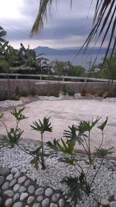 Villa with Private Pool Overlooking Taal Lake