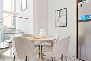 Silkhaus Modern 2BR in Oasis near Masdar City Park