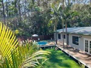 Private Bush & Beach Retreat - Mooloolah