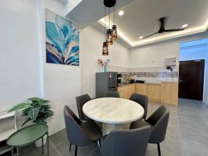 Mountain View 607