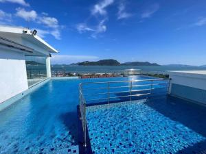 Mountain View 607