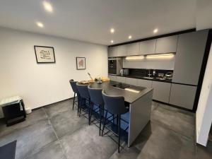 Maisons de vacances Full House, Jacuzzi, Netflix, 8 pers, free Parking 10- Colmar : photos des chambres