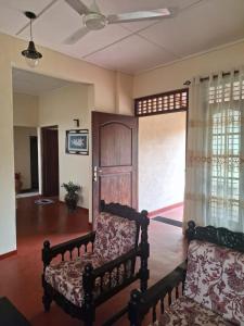 Ransini Holiday Home