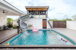 Full moon Bay hua hin Cha-am