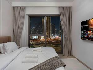 2BR near Dubai Mall, Burj views!