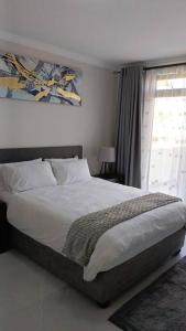 107 St Tropez Eyrie Holiday Apartments