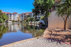 107 St Tropez Eyrie Holiday Apartments