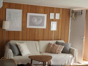 Small, Cozy Summer House In Marielyst