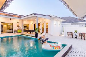 Full moon Bay hua hin Cha-am