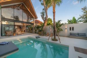 Vaya - Luxe & Stylish 3BR Villa Just Steps from the Beach