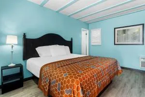 Rodeway Inn & Suites North Hollywood Burbank Airport - Universal Area - غرانادا هيلز