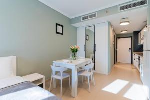 JLT Studio apartment Goldcrest Executive
