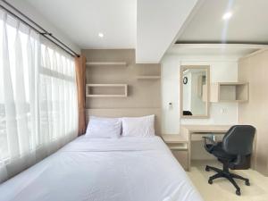 Spacious 1BR Apartment at The Jarrdin Cihampelas near Ciwalk By Travelio