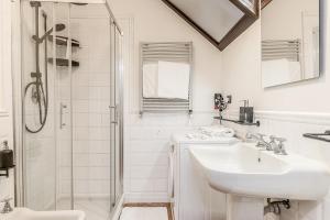 [Chardonnay]- elegante appartamento