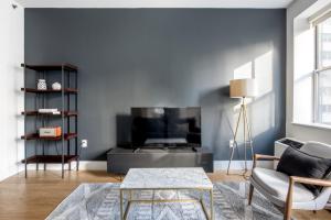 FiDi 1BR w Gym Lounge Complete Gym NYC-500