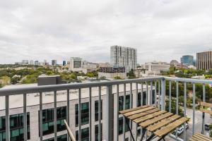 Blueground Downtown 1bd apartment ATX-288