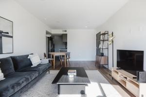 Blueground Brentwood rooftop AC near UCLA LAX-1287