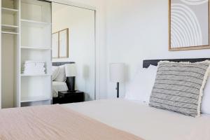 Blueground Brentwood rooftop AC near UCLA LAX-1287