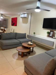 Casa entera en fraccionamiento bahia azul