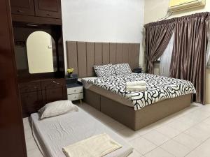 4 Bedroom House with Swimmin Pool at PD by MAISON