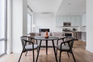 Blueground LIC gym balcony nr MoMA PS1 NYC-1659