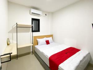 RedDoorz at Gentan Jakal