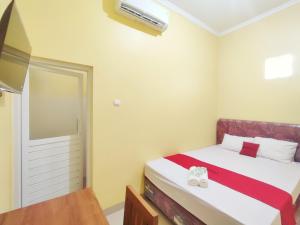 RedDoorz Near Exit Toll Banyumanik Semarang