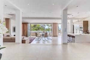 Villa Goldeneye - Luxury 6 Bedroom Villa