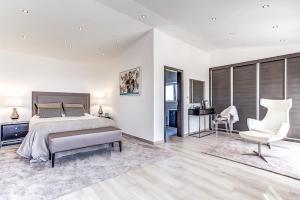 Villa Goldeneye - Luxury 6 Bedroom Villa