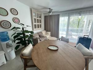 Słoneczny apartament AC WiFi