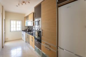 Colina Verde I - Modern Central Apartment