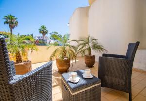 102 Hibiscus Monte Dourado - Deluxe Apartment with Private Deck