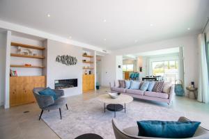 Casa da Lua - Luxury 4-Bedroom Villa with Pool