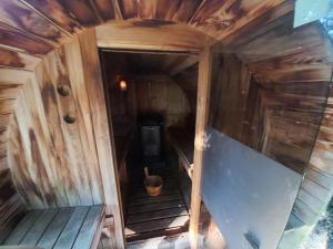 Chalet with sauna close to the sea