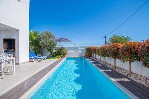 Casa Madeira - Spacious 4-Bedroom Villa with Private Pool