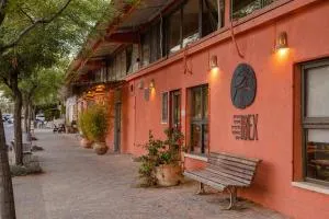 IBEX unique Desert Inn - 米茨佩·拉蒙