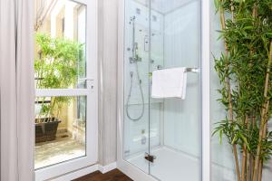 New Modern in Trastevere with Garden