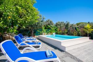 Casa Colmeia - Charming 2-Bedroom Cottage