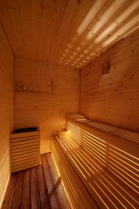 King Room with Spa Bath