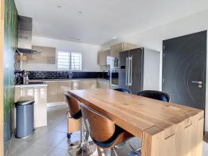 Villas Le point BE - Magnifique villa avec piscine chauffee - de mai a septembre - pour 6 personnes : photos des chambres