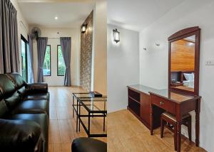 Sanaepatan Home Resort - เสน่ห์ป่าตาล โฮม รีสอร์ต
