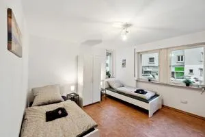 TEAMS Apartmenthaus Waiblingen City Wifi, Smart TV, Parking NEW - Korb