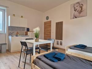 CARDA HAUS "Zimmer für entspannte Gäste - Einfach & Komfortabel"