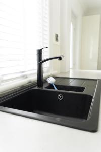 3 BDR House By Caledonia Luxe Stays Short Lets & Serviced Accommodation Airdrie