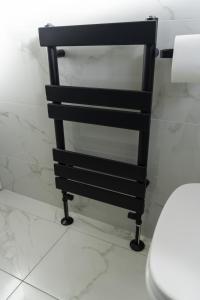 3 BDR House By Caledonia Luxe Stays Short Lets & Serviced Accommodation Airdrie