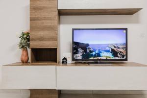 Seaberry Park 1BED NEW by Homely!