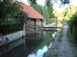 B&B / Chambres d'hotes Chambres d-hotes de charme au Pays des Chateaux avec Wi-Fi - FR-1-590-333 : photos des chambres