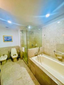 Gorgeous service suite at Imbi